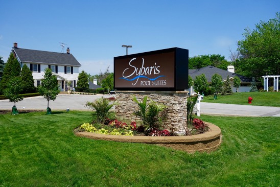 Sybaris Pool Suites Frankfort