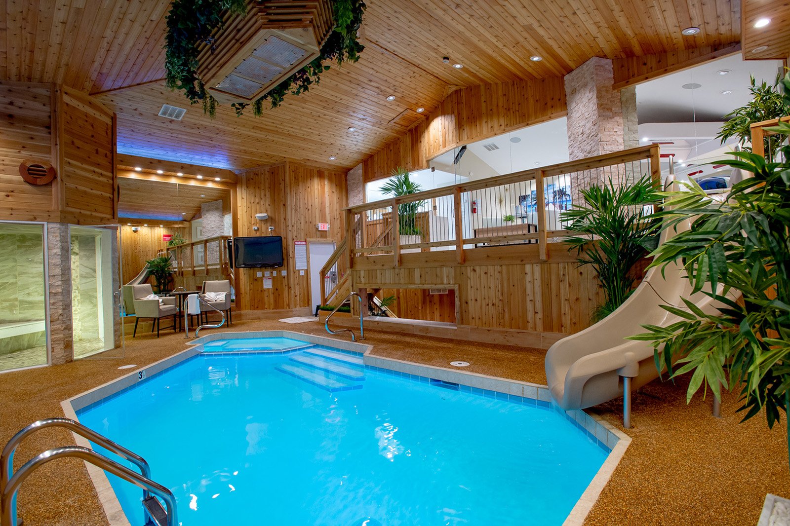 CHALET SWIMMING POOL SUITE - Learn more...